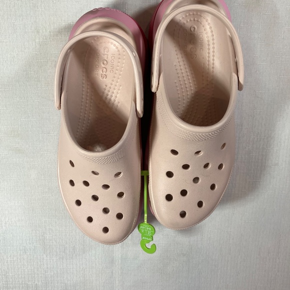 NWOT Crocs Mega Crush Platform Clogs, Pink, Women's Size 9/Men's Size 7 - Picture 3 of 9